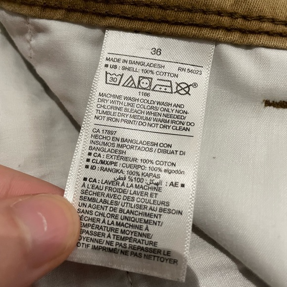 Old Navy Tan Cargo shorts - Picture 5 of 5